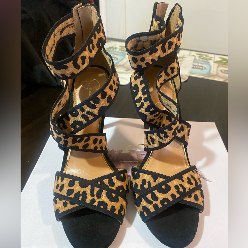Brand New Ladies pumps